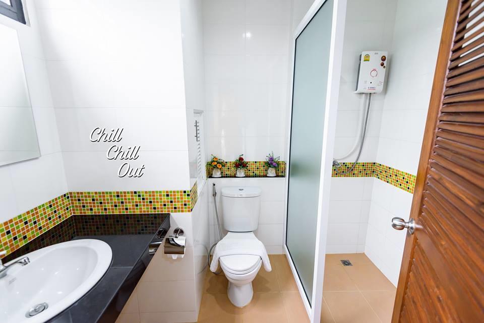 Hobby Hotel Uttaradit Exterior foto